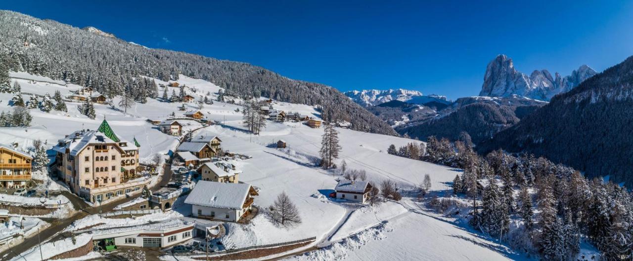 Hotel Ansitz Jakoberhof Ortisei Eksteriør bilde