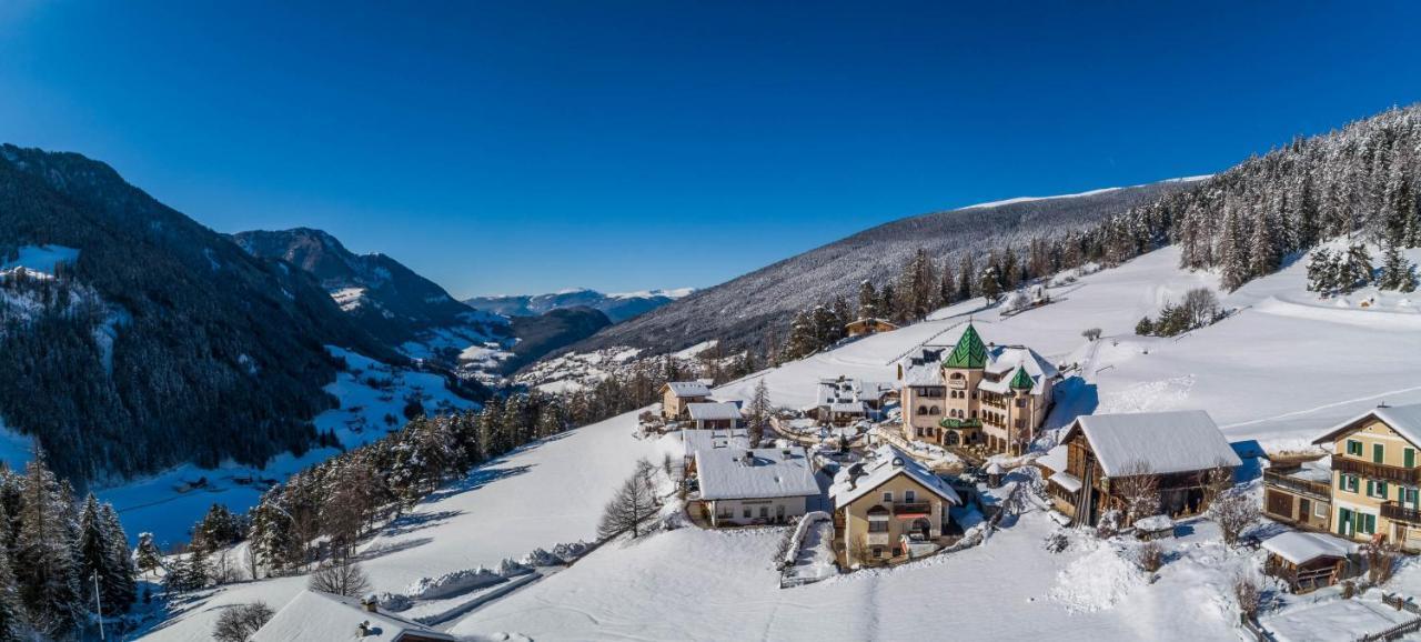 Hotel Ansitz Jakoberhof Ortisei Eksteriør bilde